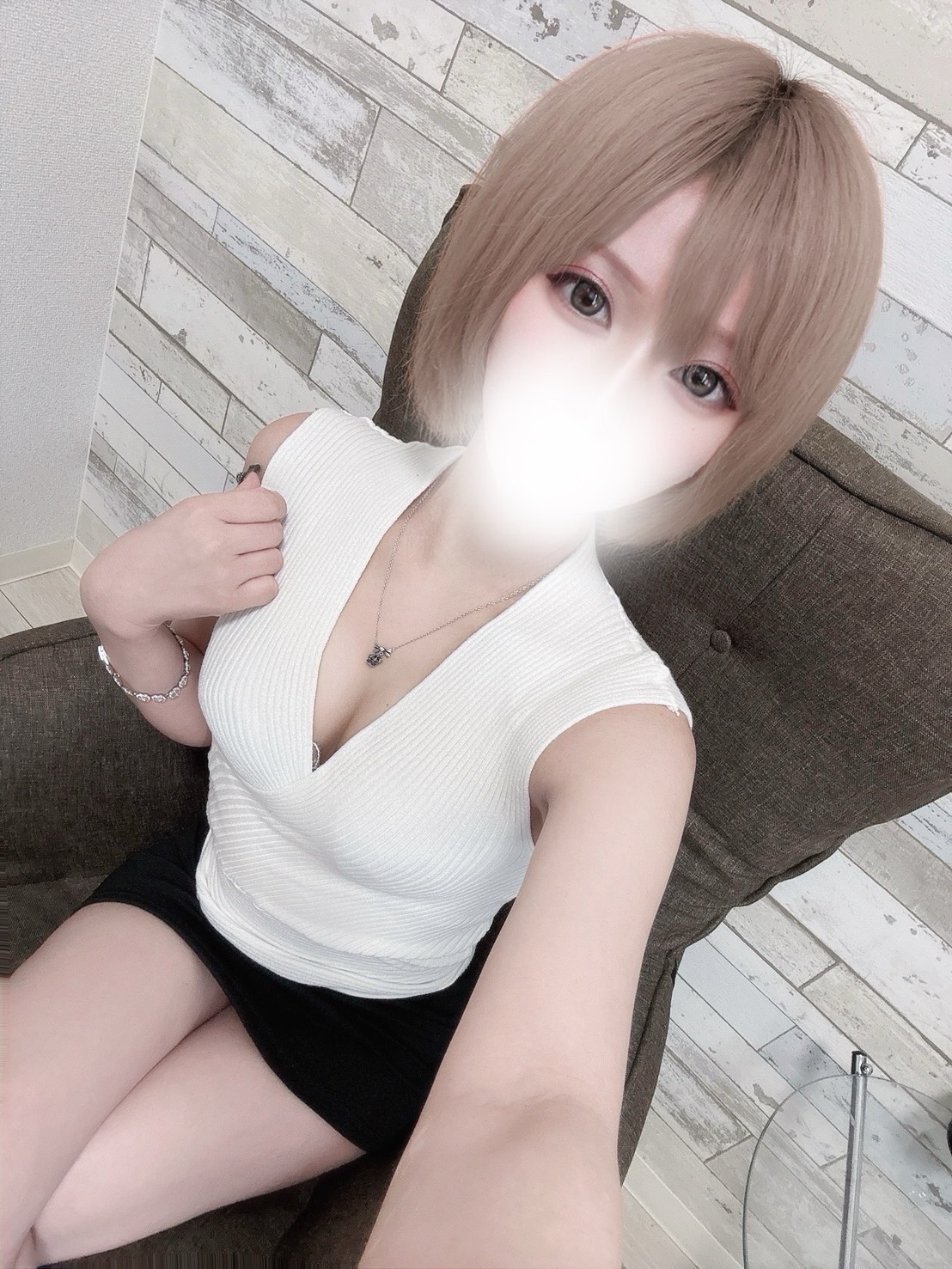 3/10新人 入店 しろ